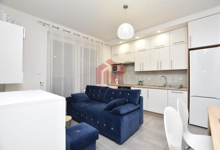 3pok + salon z aneksem w cenie miejsce w garażu