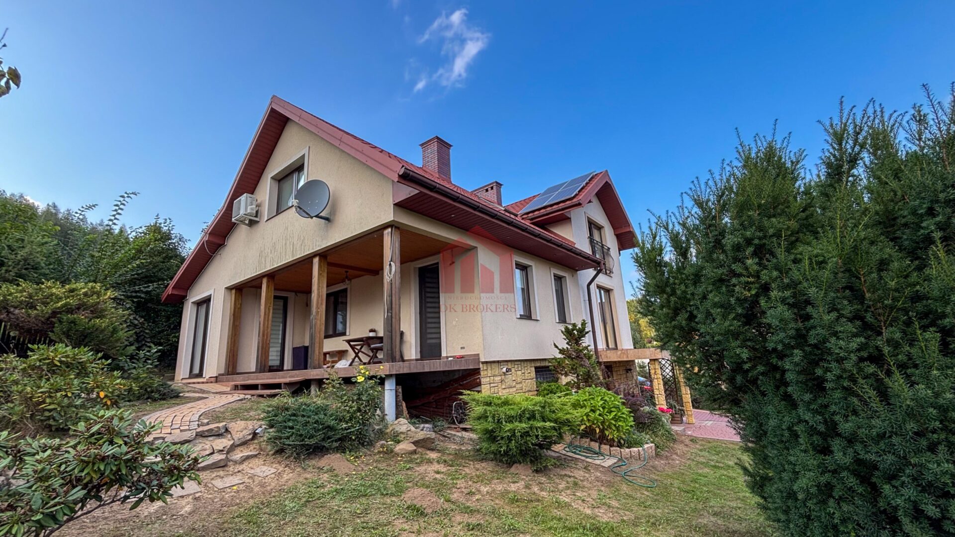 Do zamieszkania DOM w Ropczycach z piękną działką