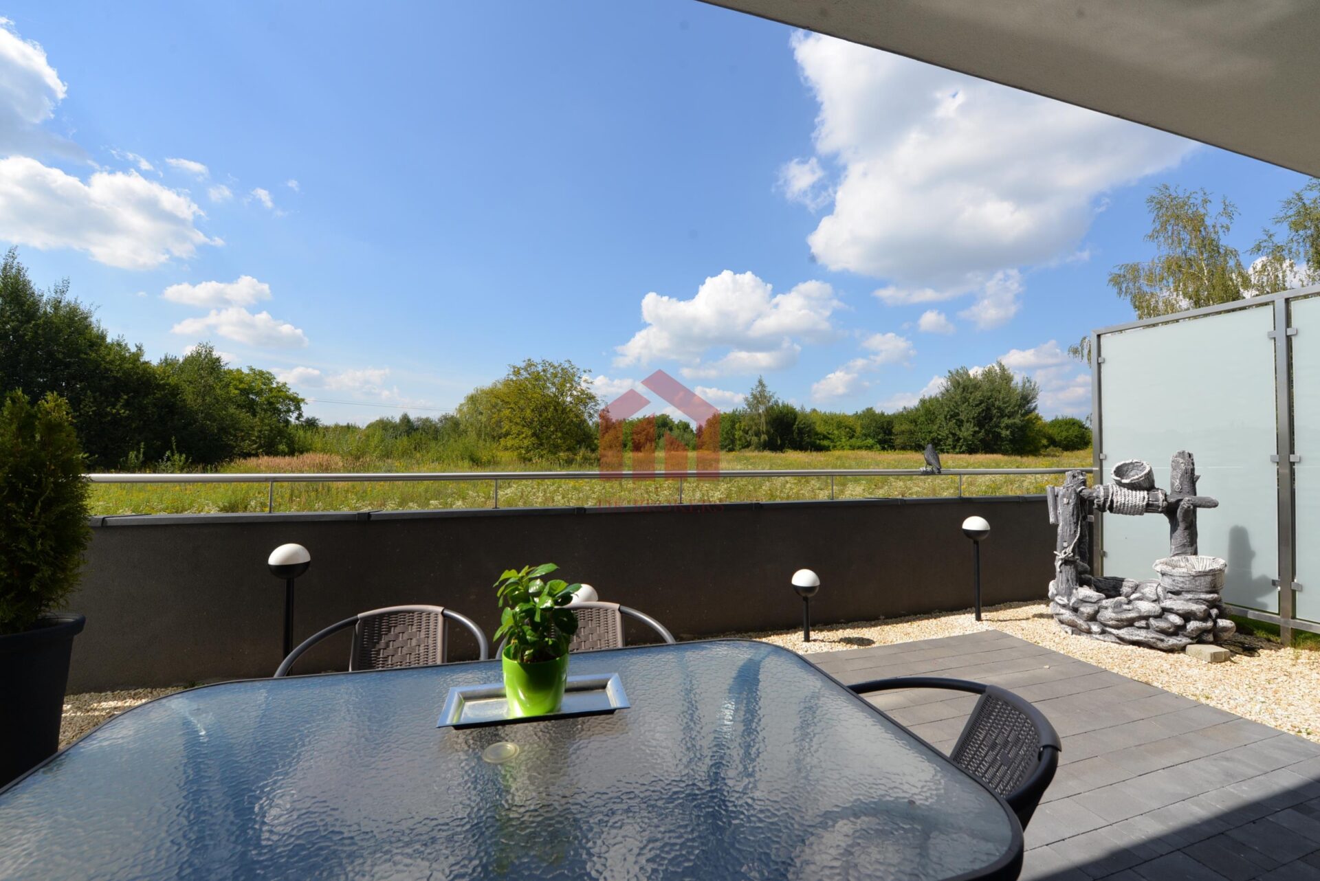 Mieszkanie z widokiem na zieleń i z miejscem postojowym