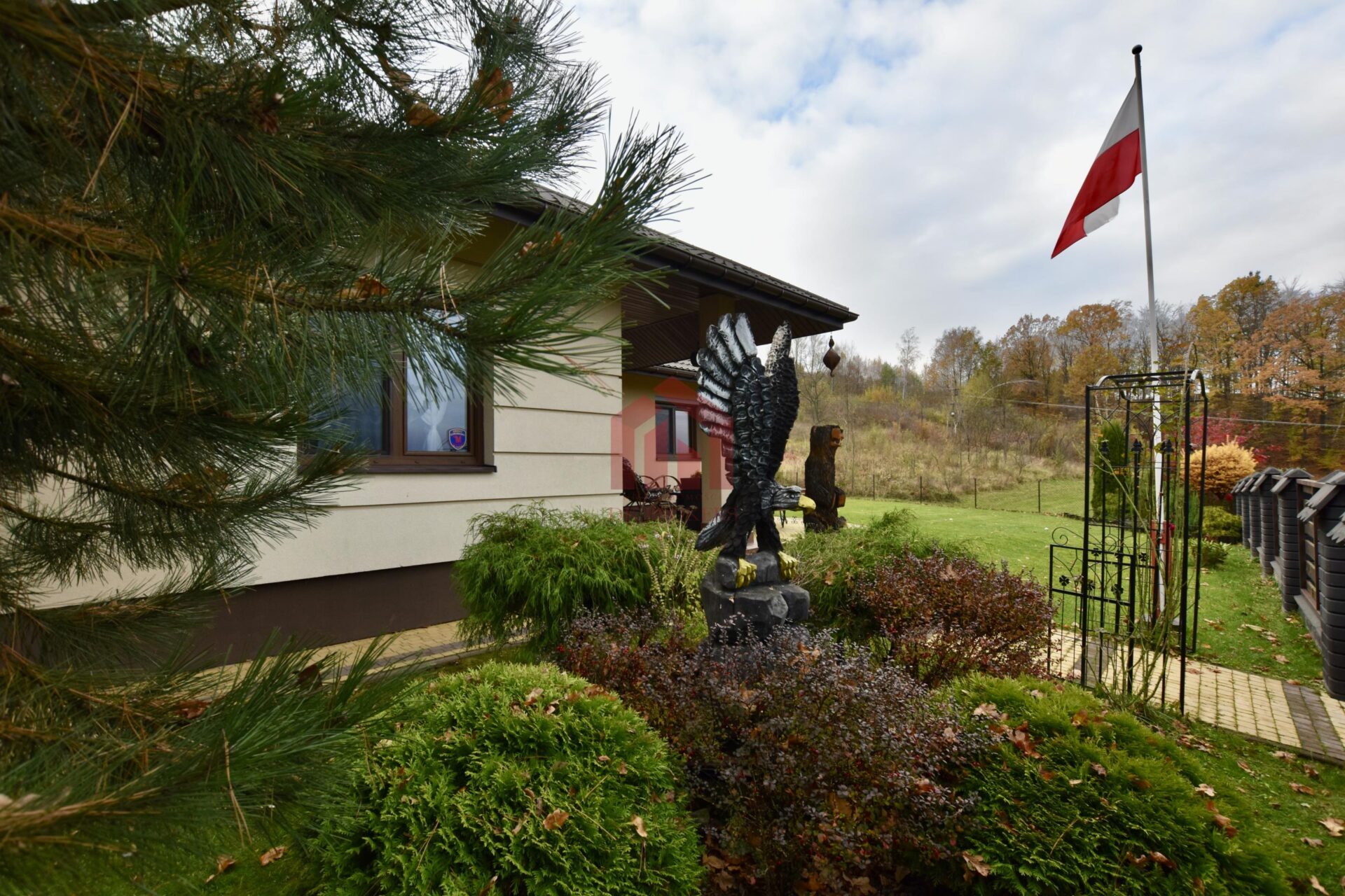 DOM przy lesie i na uboczu, ale blisko miasta