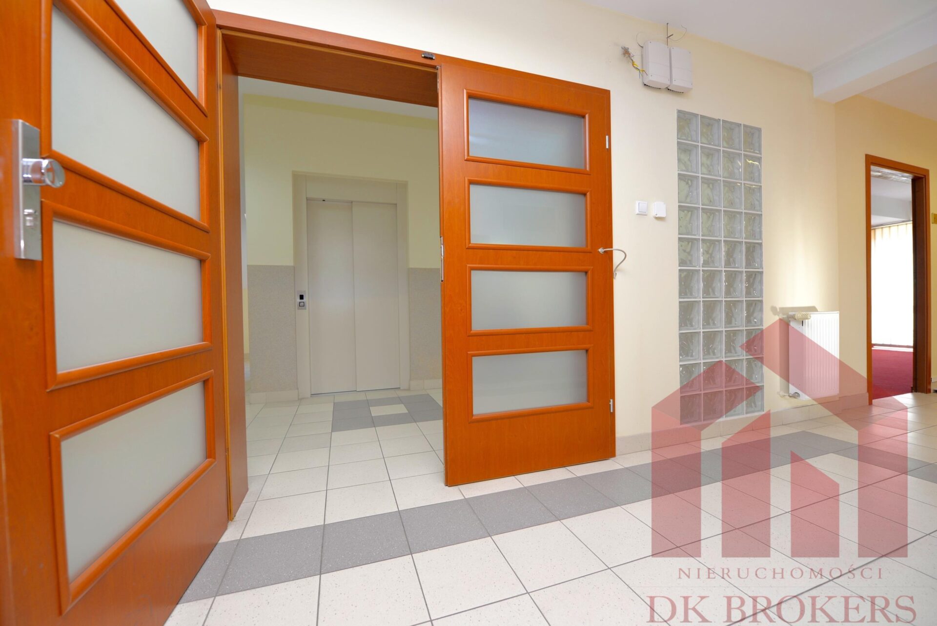 Lokal w kamienicy z windą w centrum Rzeszowa