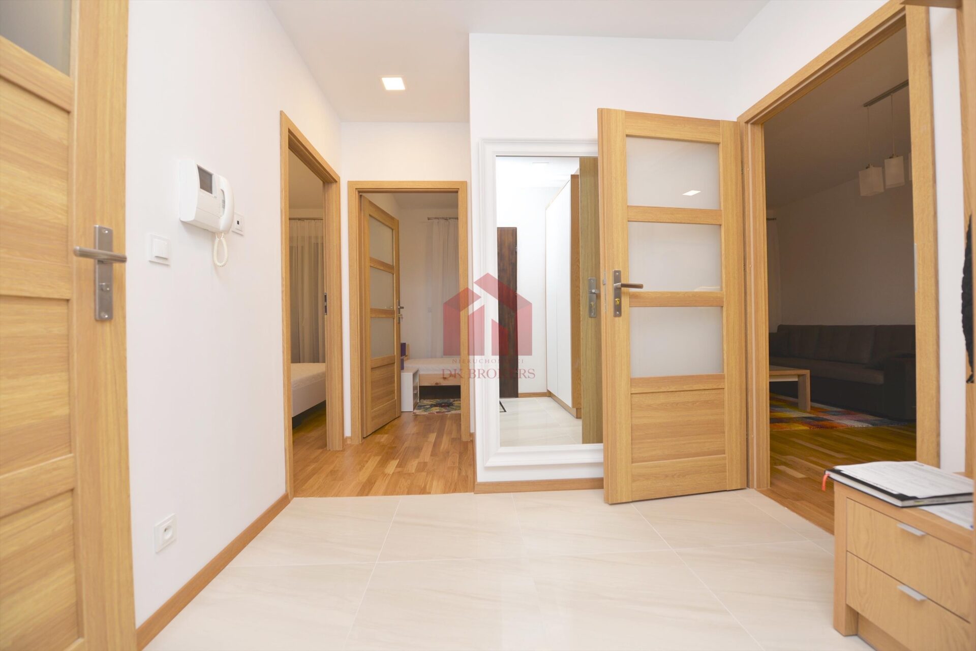 3 POKOJE Klima TARAS GARAŻ Super Lokalizacja