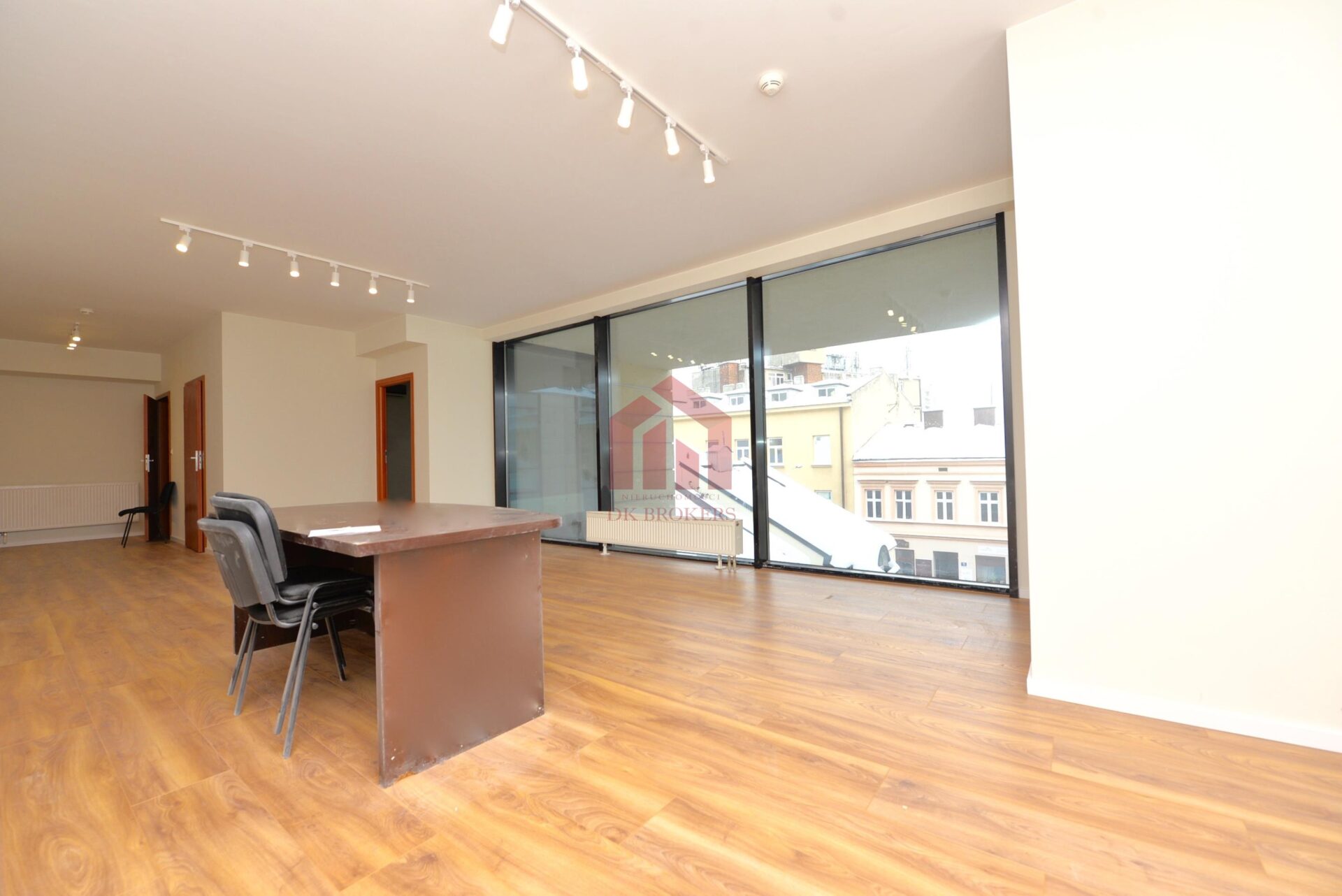 70m2 w centrum Rzeszowa KLIMATYZACJA WINDA GARAŻ