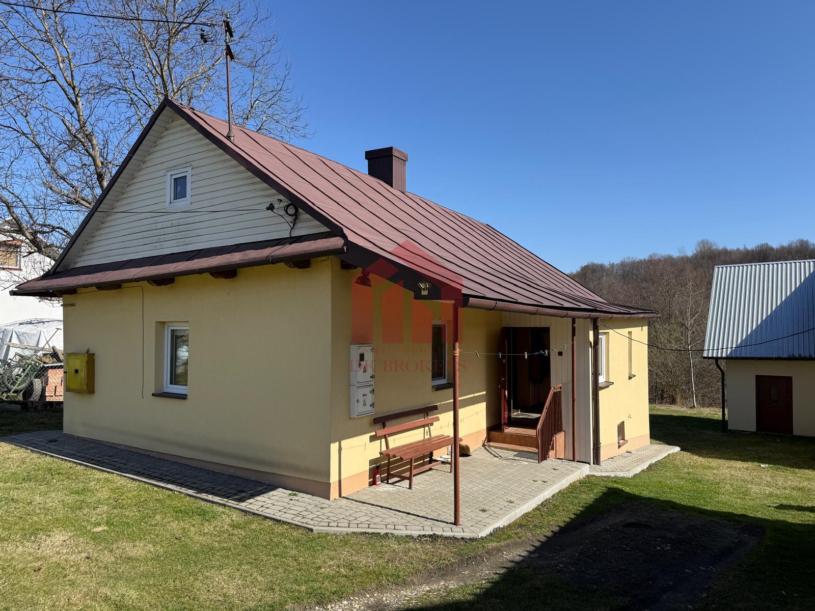 Dom z dużym ogrodem w Gnojnicy ! 20 arów- 2budynki + wiata .