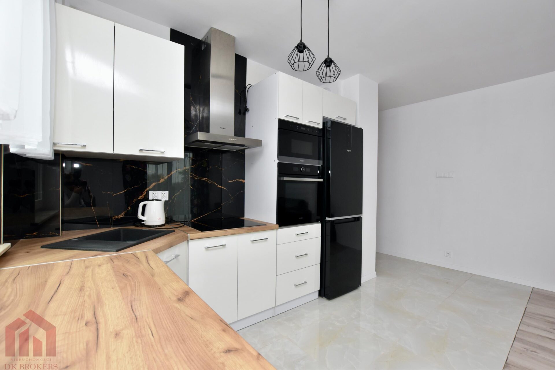 3-pok,ul.Paderewskiego z miejscem w garażu+komórka