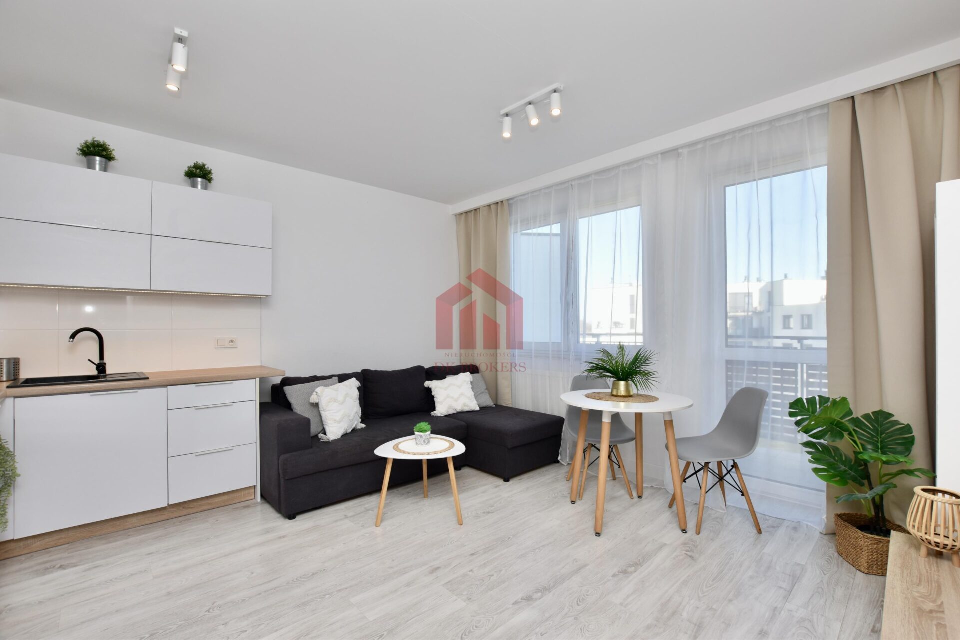 2-pokoje w cenie miejsce w garażu/ul. Kolbego