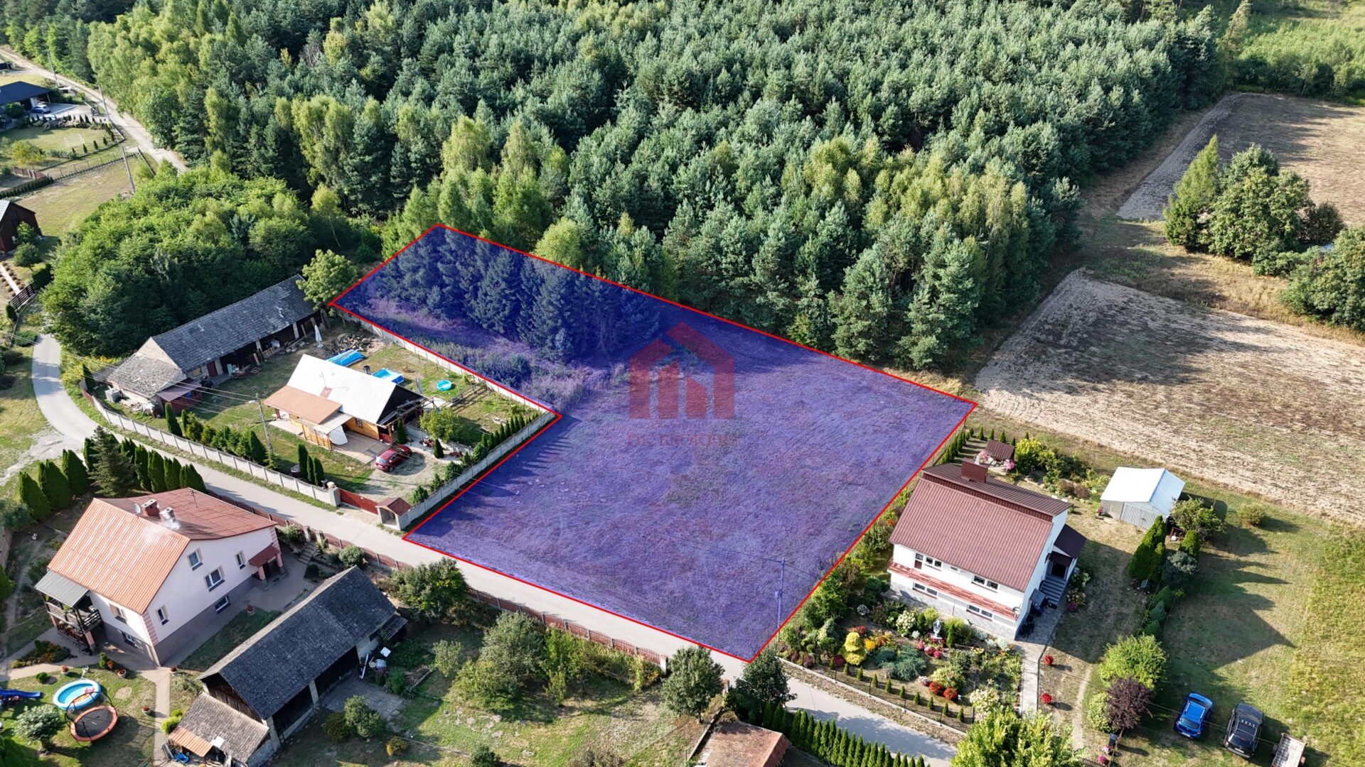 Duża działka budowlana w sąsiedztwie lasu!