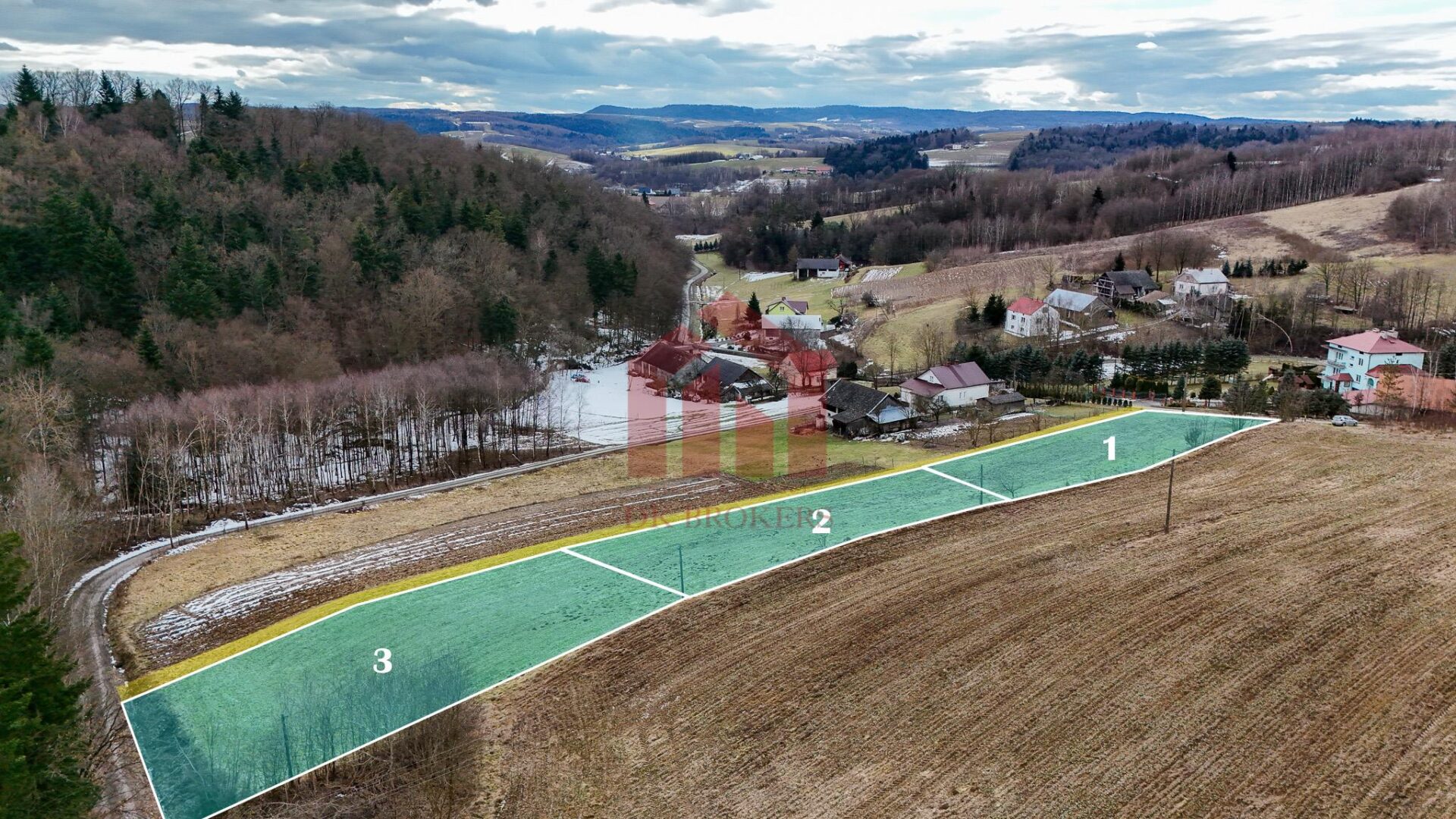 Przy lesie i widokowe działki z WZ, UZBROJONE