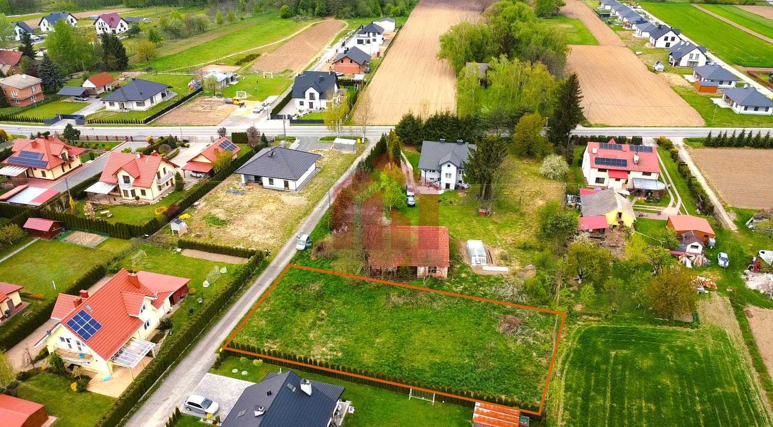 działka budowlana 10a , w Ropczycach Witkowice, przy ul. Kolonia.